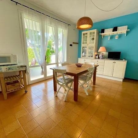 Colorful House With Pool And Garden Porto Santa Margherita di Caorle